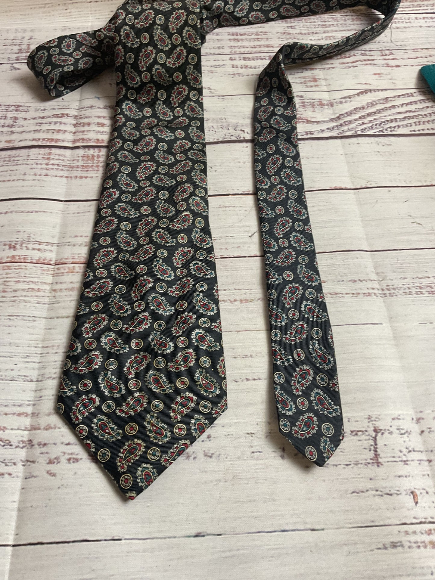 Christian Dior Blue Paisley Silk Neck Tie - Size 58"