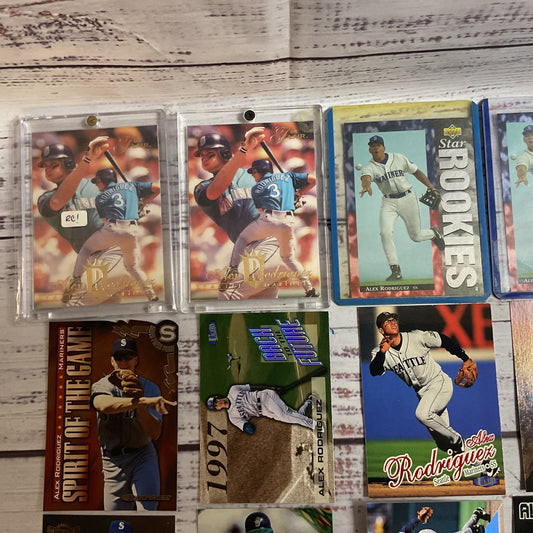 Set of 18 ALEX RODRIGUEZ Rookie and Regular Season Baseball Cards