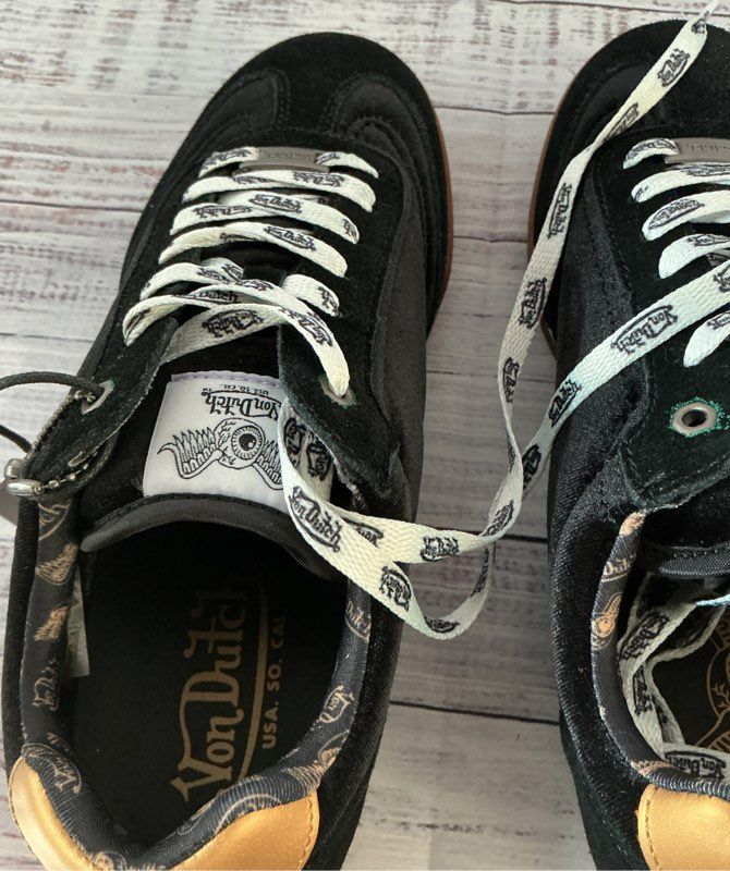 NWB Women's Von Dutch Velvet Saints Black Sneaker Size 8