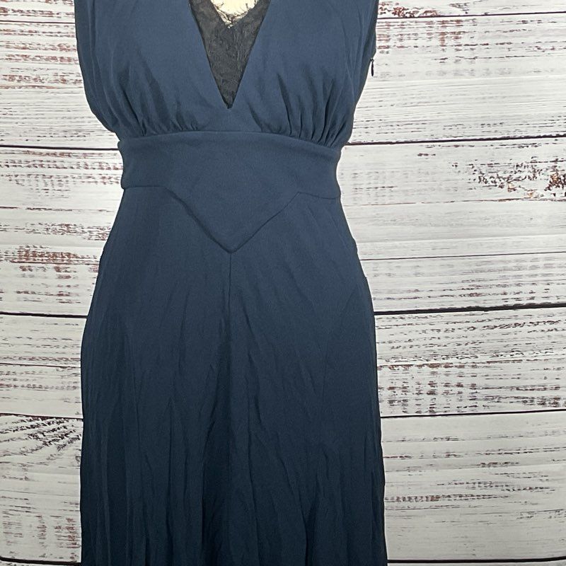 DIANE VON FURSTENBERG NAVY BLUE dress - Size 6