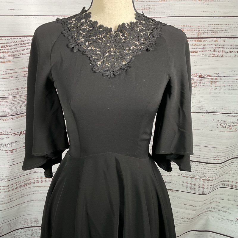 NWT ISABEL GARCIA Women's Black Flowy Sleeves Dress- SZ 0
