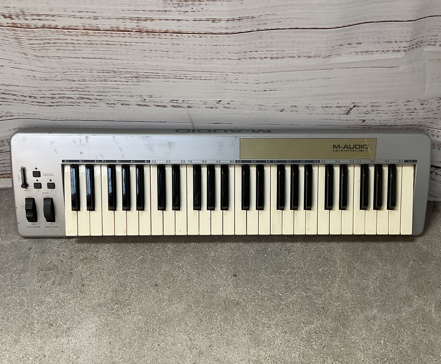 M Audio Keystation 49e Mobile USB Midi Controller