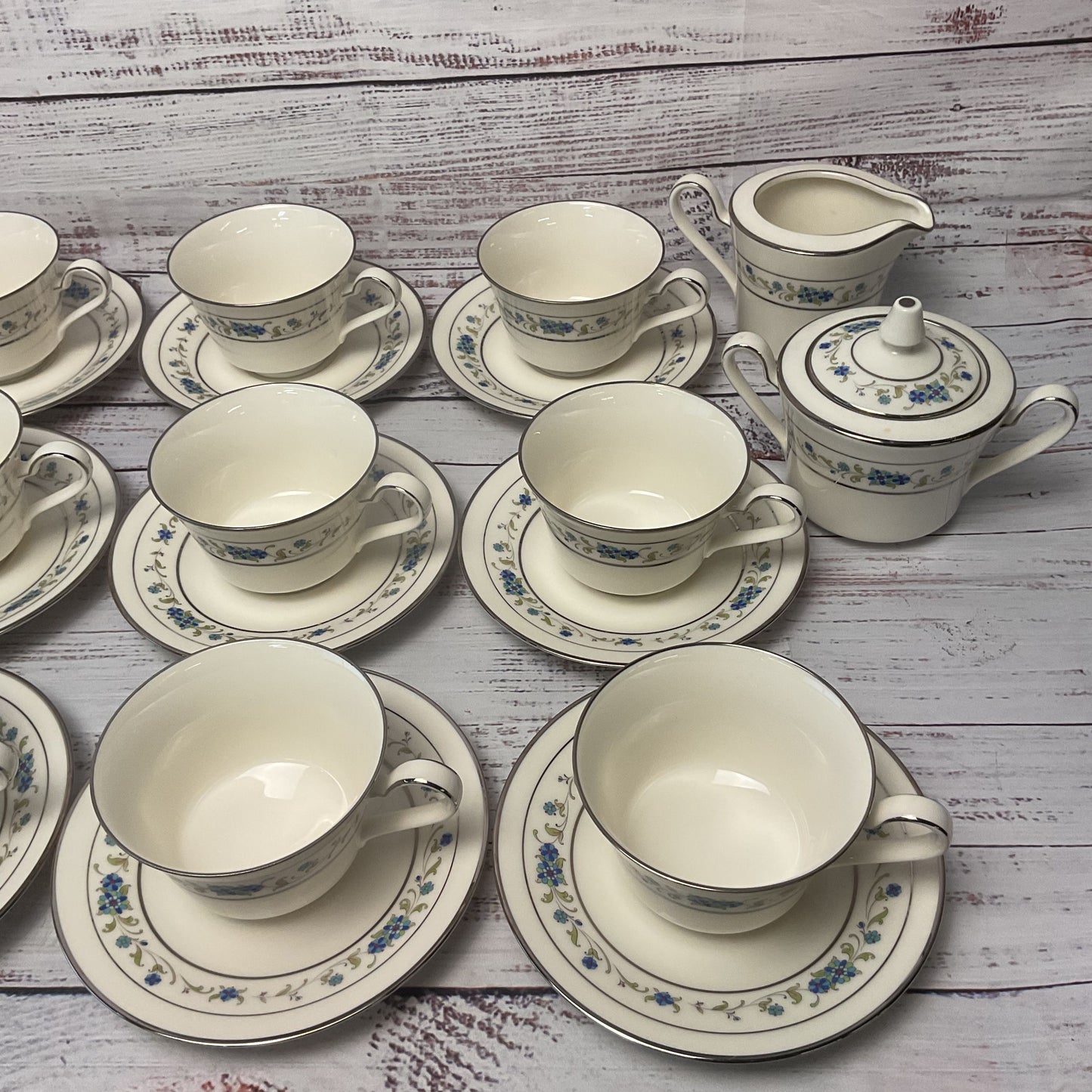 Noritake Norma Ivory China 7016 Ceramic Tea Cup Saucer Creamer Sugar Bowl 26 Pc