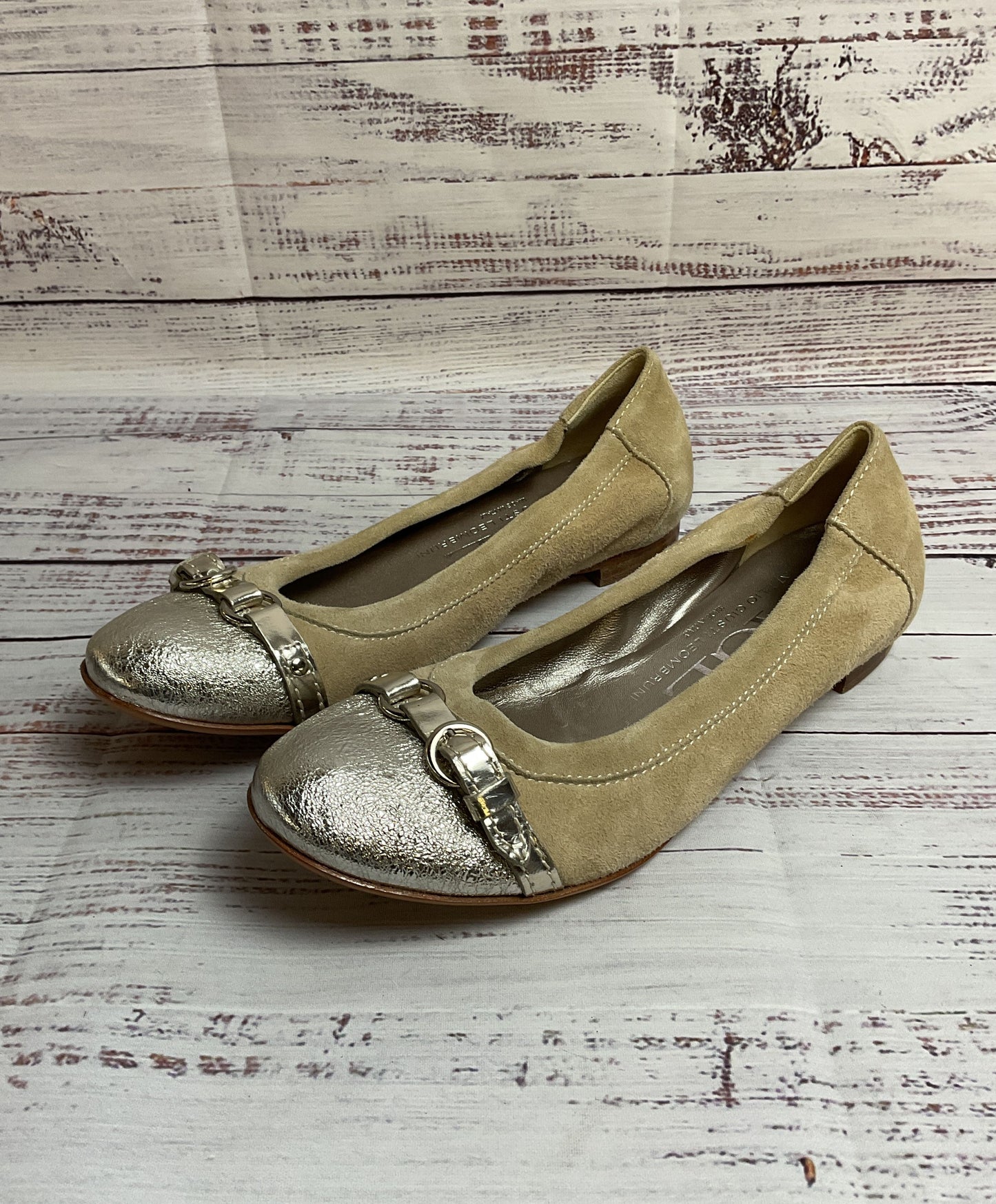 AGL Vero Cuoio Beige And Silver Ballet Flat Women Size EU 36