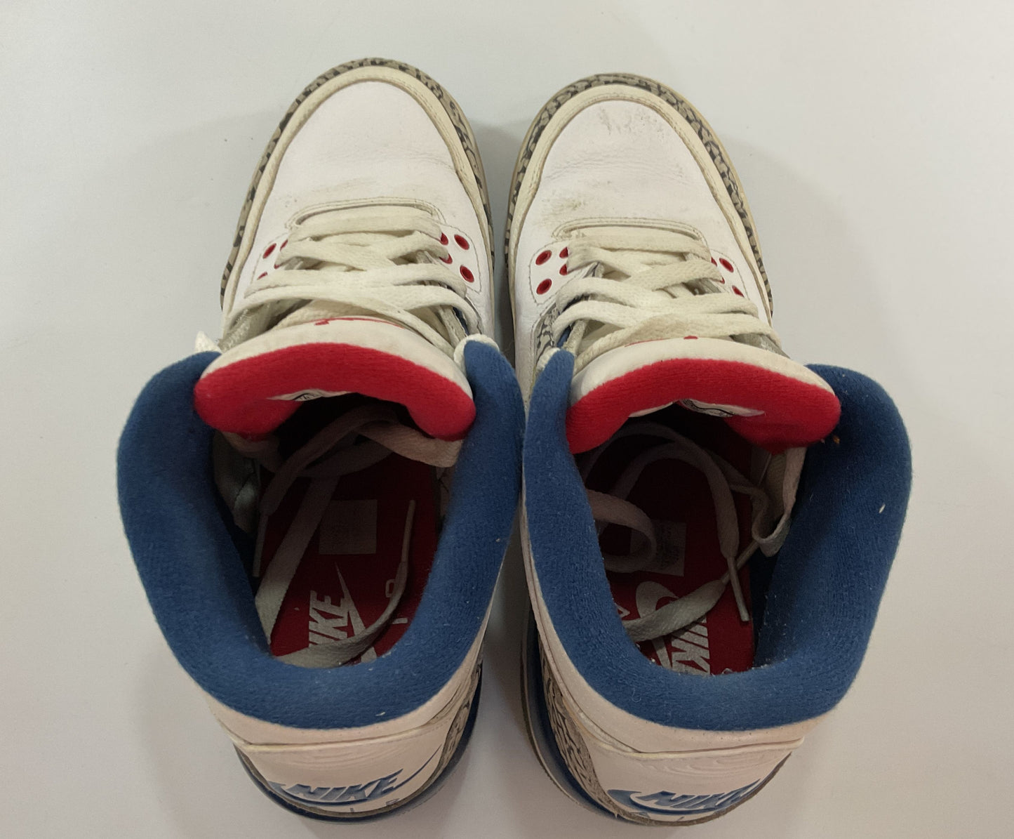 Nike Air Jordan 3 Retro OG Boy's True Blue Mid Top Sneakers Size 6 Y 854261-106