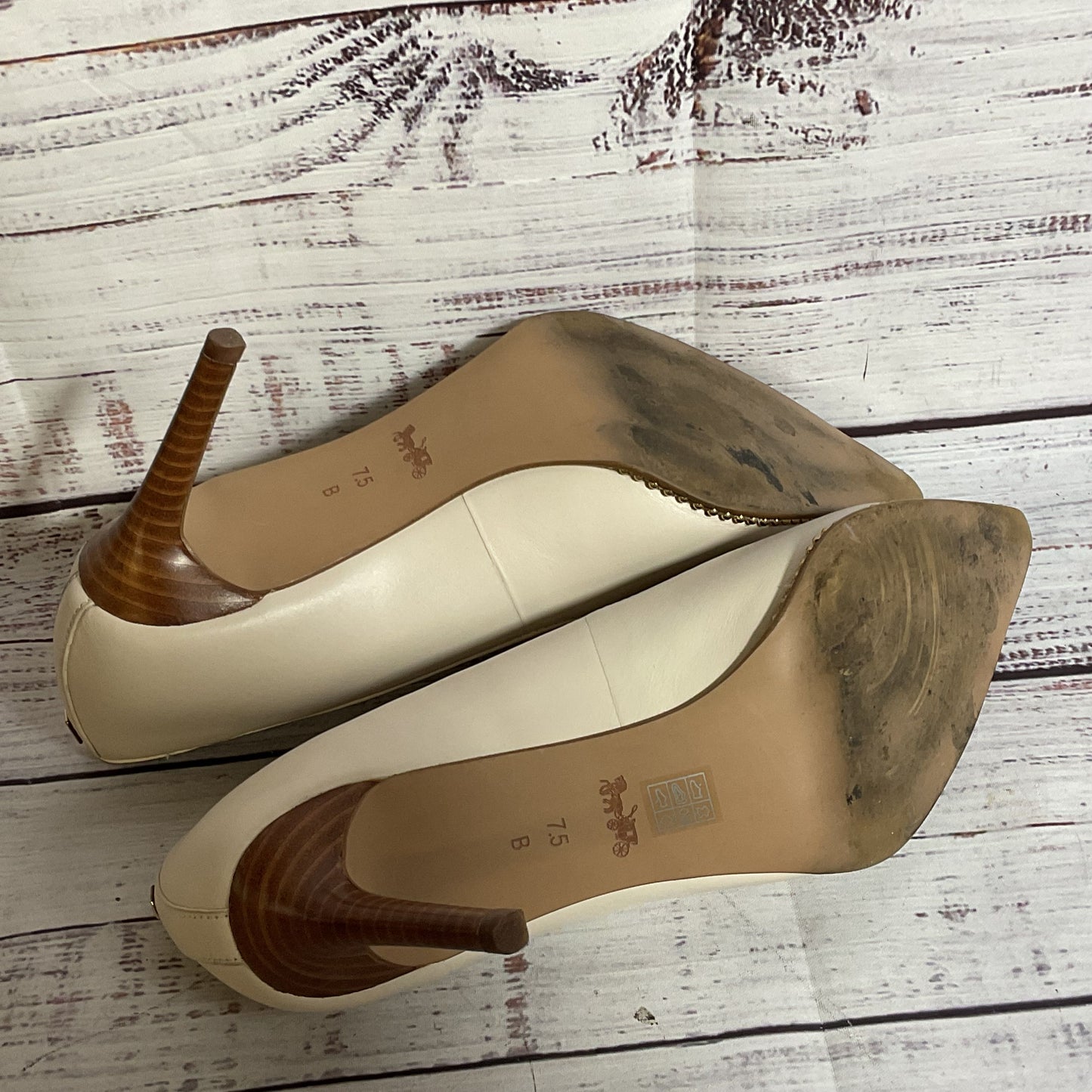 COACH Waverly Women's Beige Studded Pump Heels Shoes- SZ 7.5