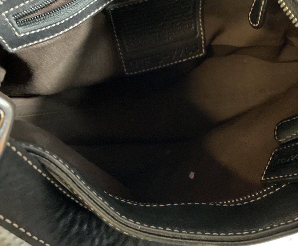 VTG. COACH Women's Black Leather Hampton Bag