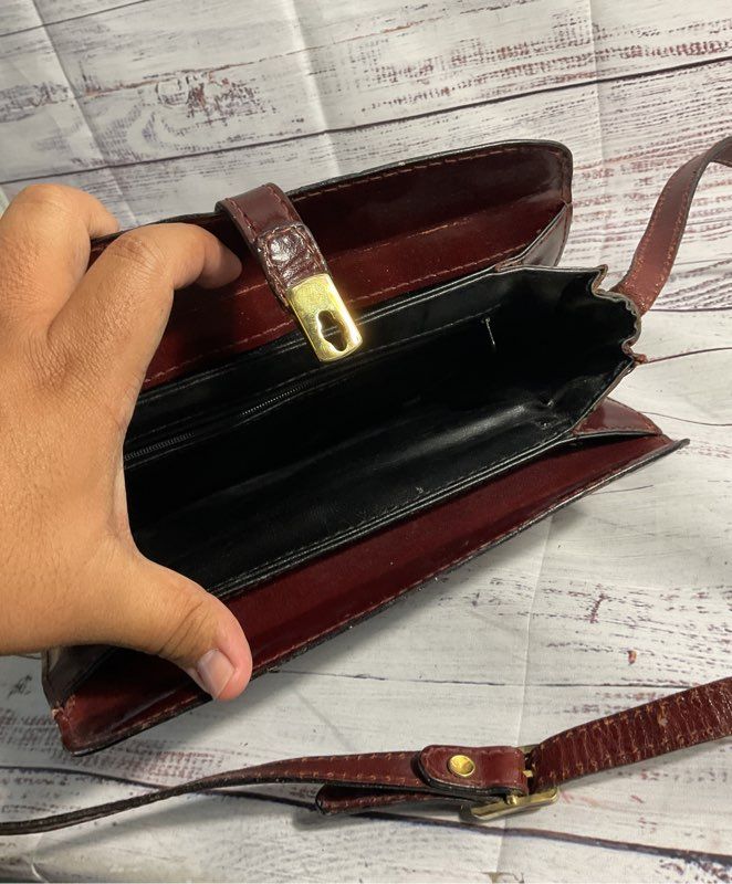 Vintage Ronay Women's Genuine Leather Burgundy Shoulder Bag