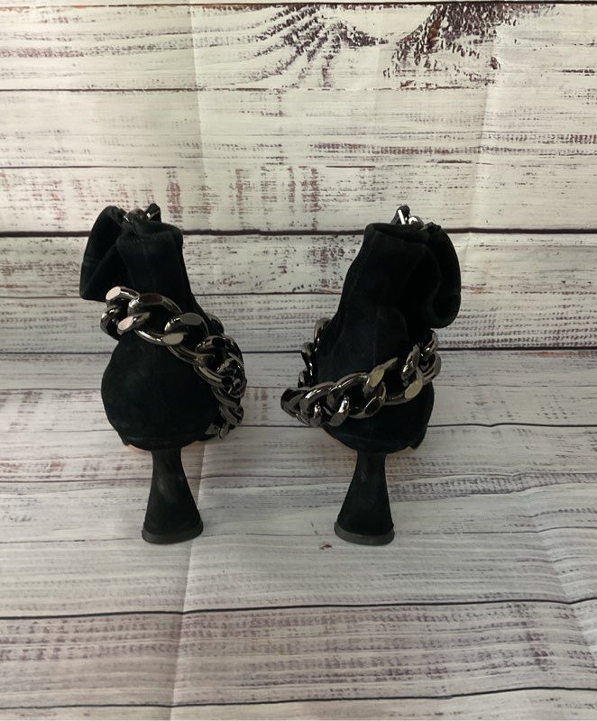 Women's Nicholas Kirkwood Black Lea Bootie with chains Size 5 Retail $850