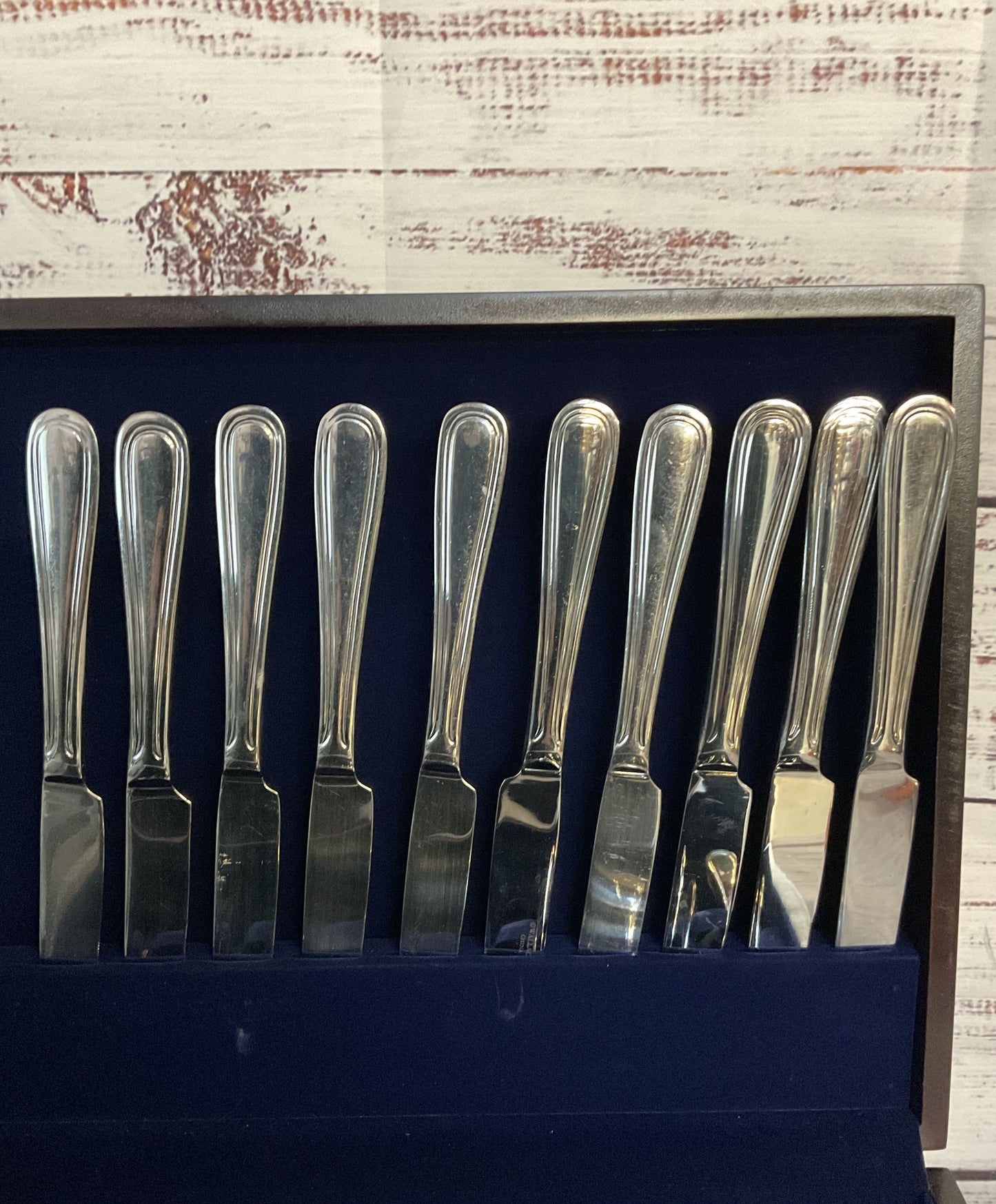 Wallace Delco Flatware Set Stainless Steel