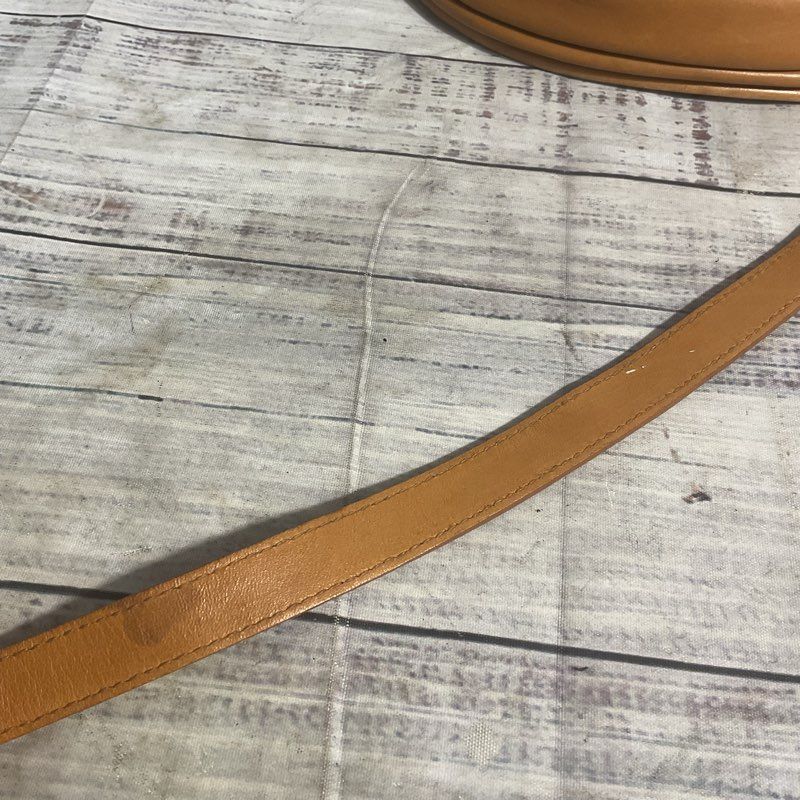 Vintage Y2K Guess Brown Leather Crossbody Saddle Bag Purse