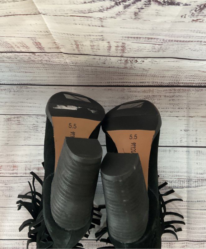 NWOB Women's Neiman Marcus Black Fringed Boots Size 5.5