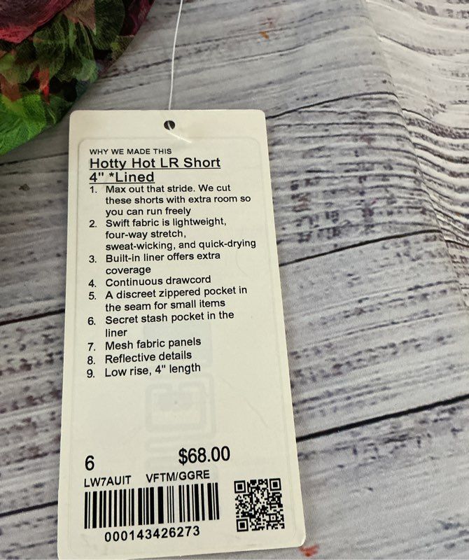 NWT Lululemon Floral Print Shorts Size 6