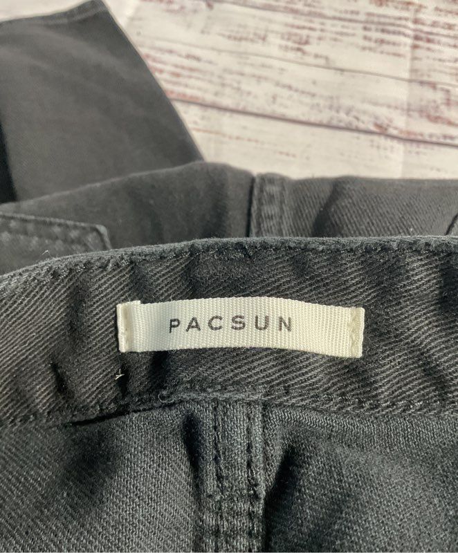 NEW Pacsun Women's 90's Boyfriend Jeans Distressed Black Size 25