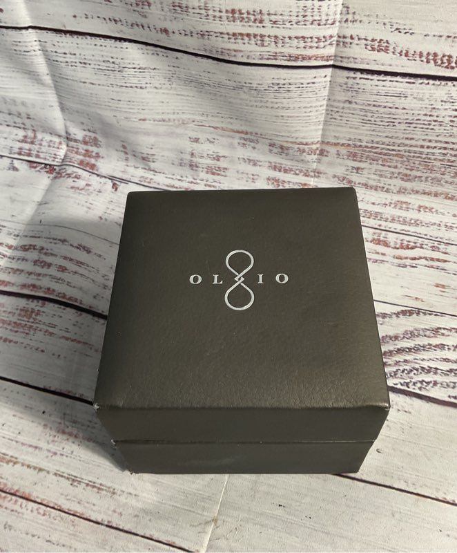 Olio Silver Tone Smart Watch With Leather Strap and Box