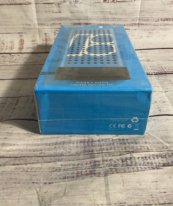 NEW Sealed Nixon x Plan B TPS Wireless Portable Speaker Limited Edition Blue