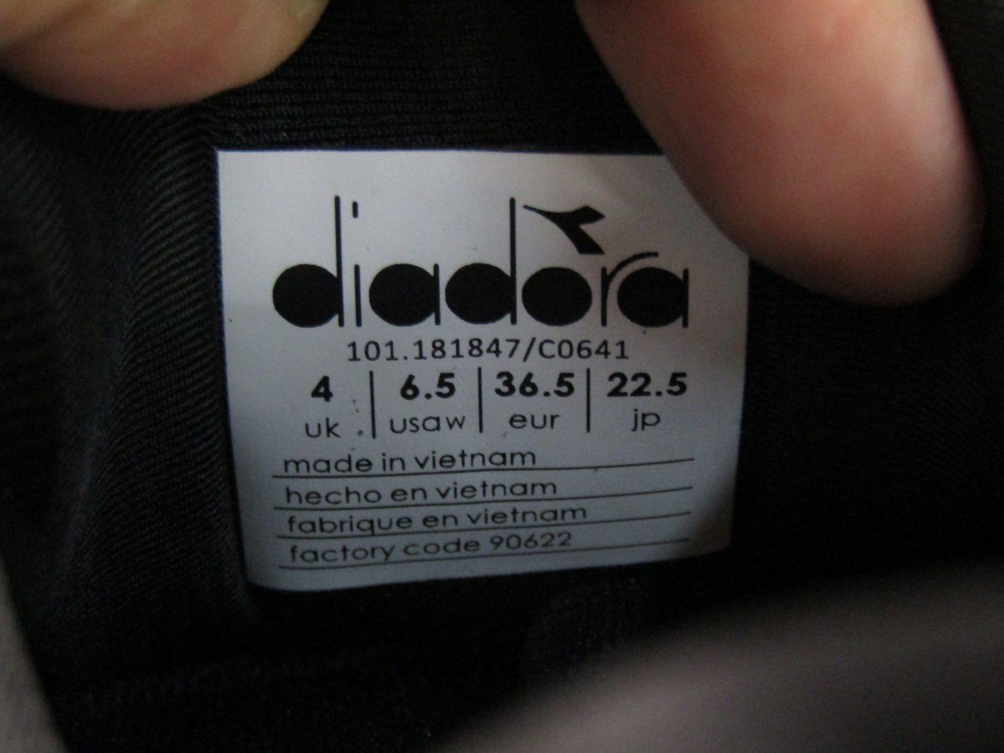Diadora Nucleo 2 Women's Black & White Sneakers Size 7