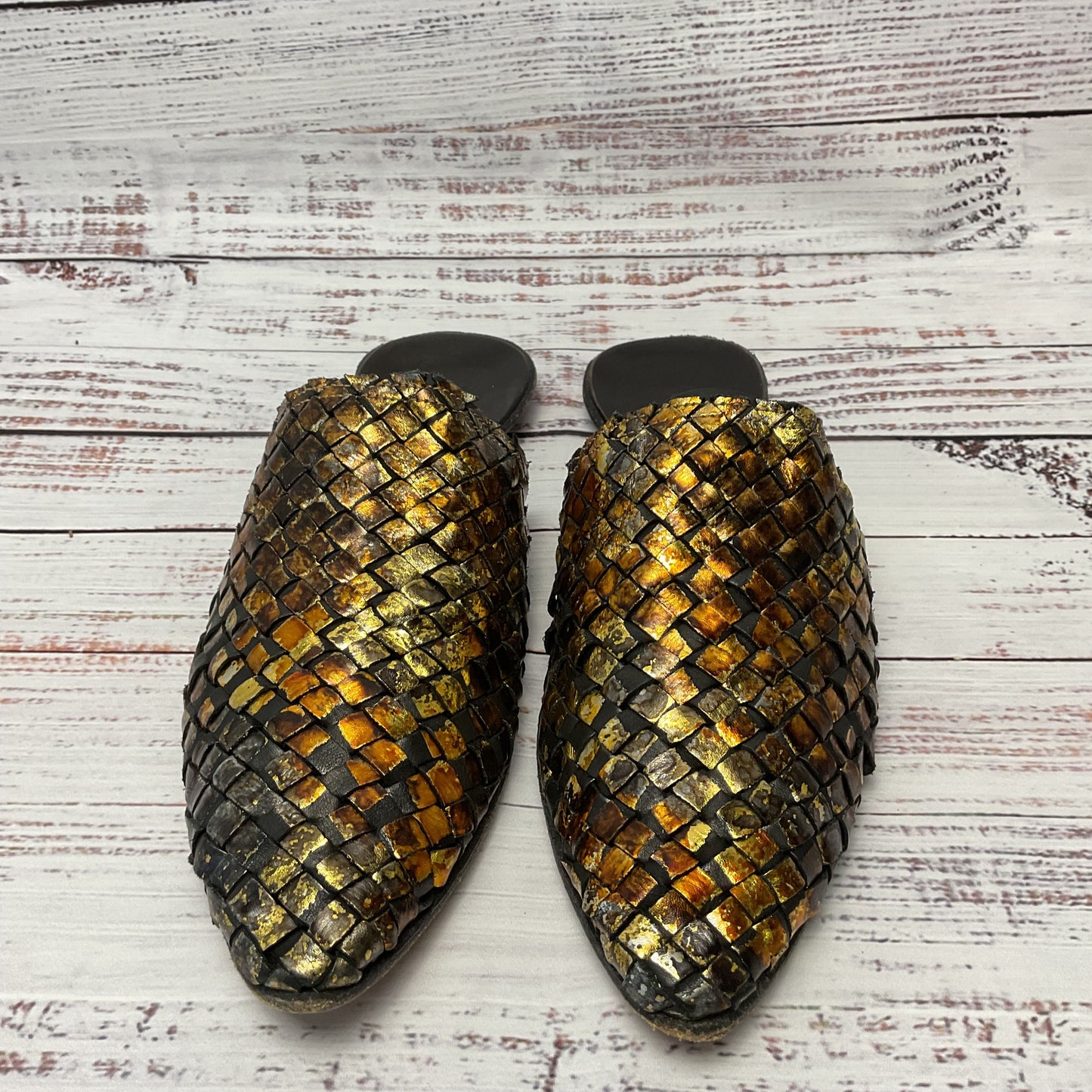 Cyndwoq Metallic Woven Leather Mule Sandal Women Size 8