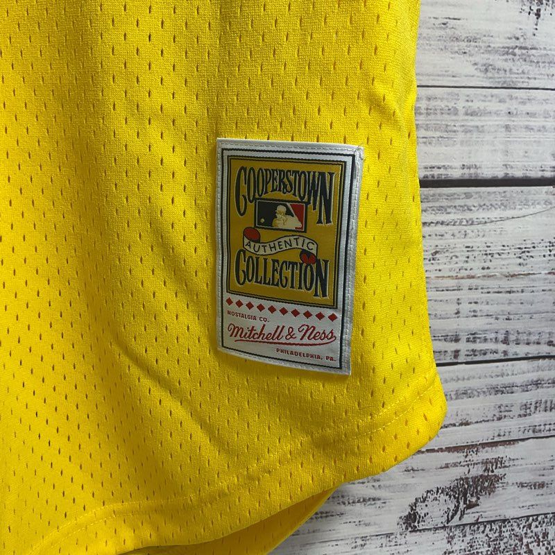 Mitchell & Ness A's 35 Yellow/Gold Baseball Jersey Size 40 (M) Ricky Henderson
