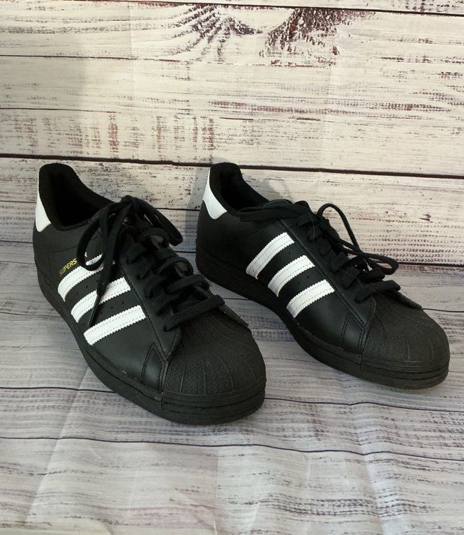 Men's Adidas Superstar Black Sneaker Size 10