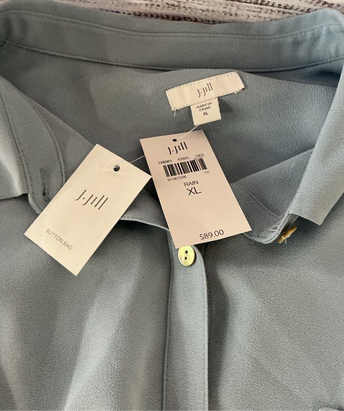 NWT Women's J. Jill Light Blue Button Down Blouse Size XL