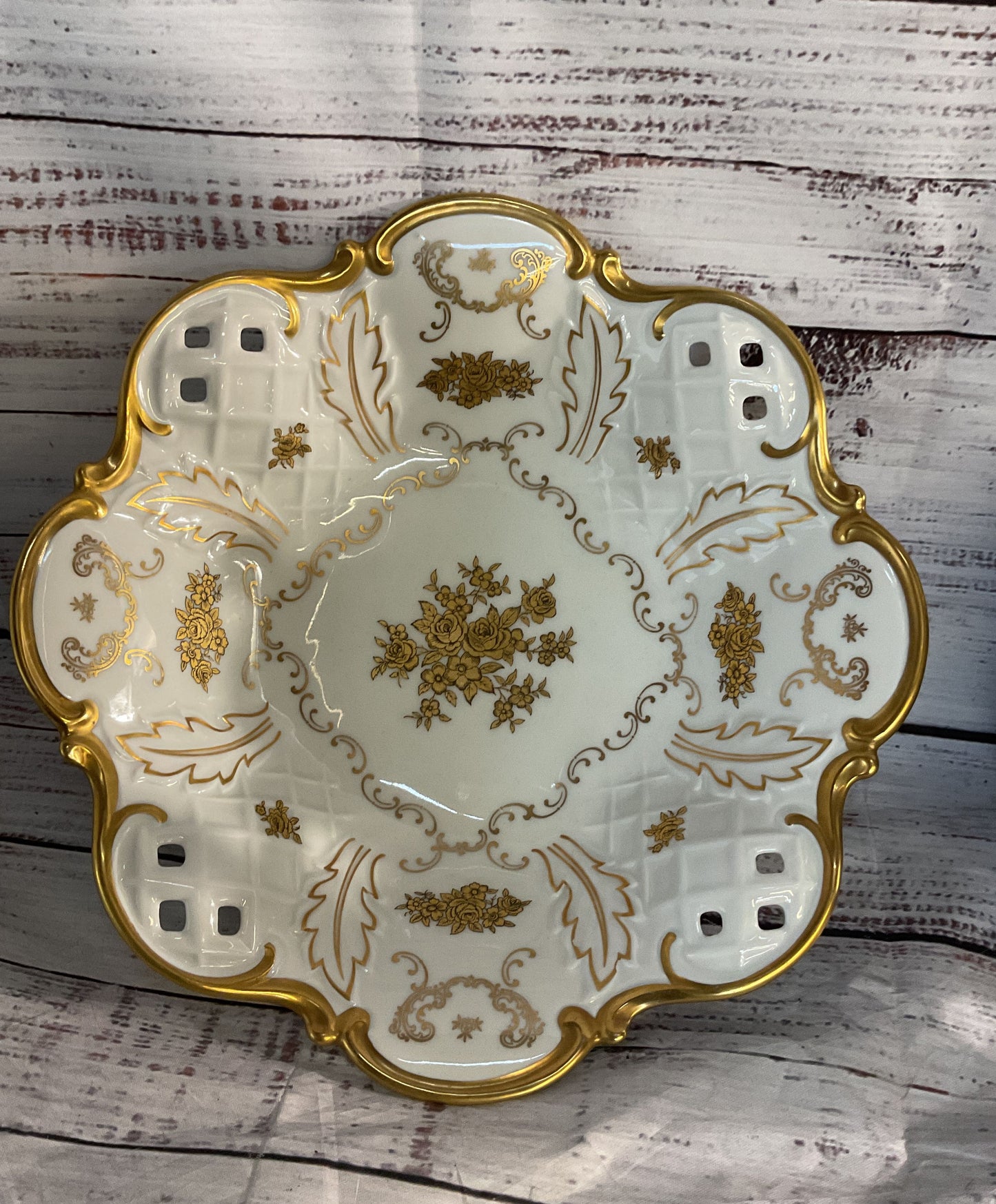 Reichenbach Pierced Lattice Gold Flowers Porcelain Footed Centerpiece Bowl White
