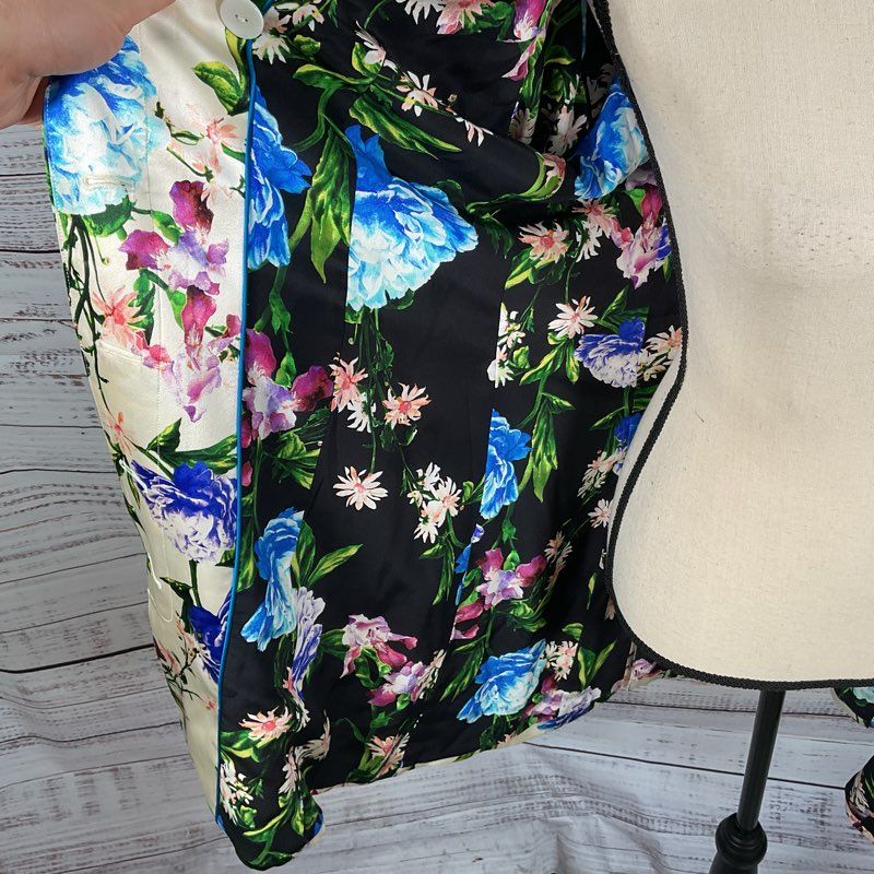 J. DOSI Ivory Floral Silk Belted Double Breasted Jacket READ DESC.