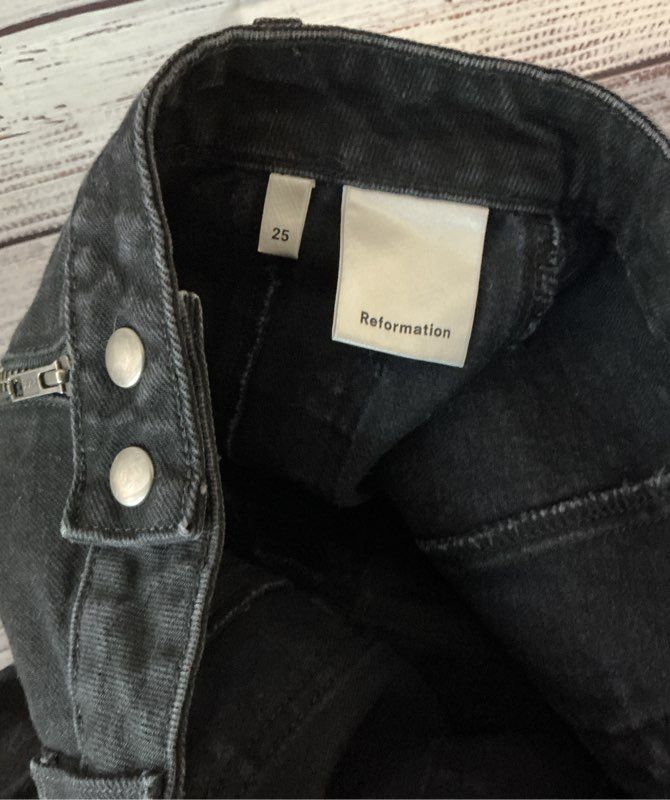 Women's Reformation Thames Elle double snap Jeans in Black Size 25
