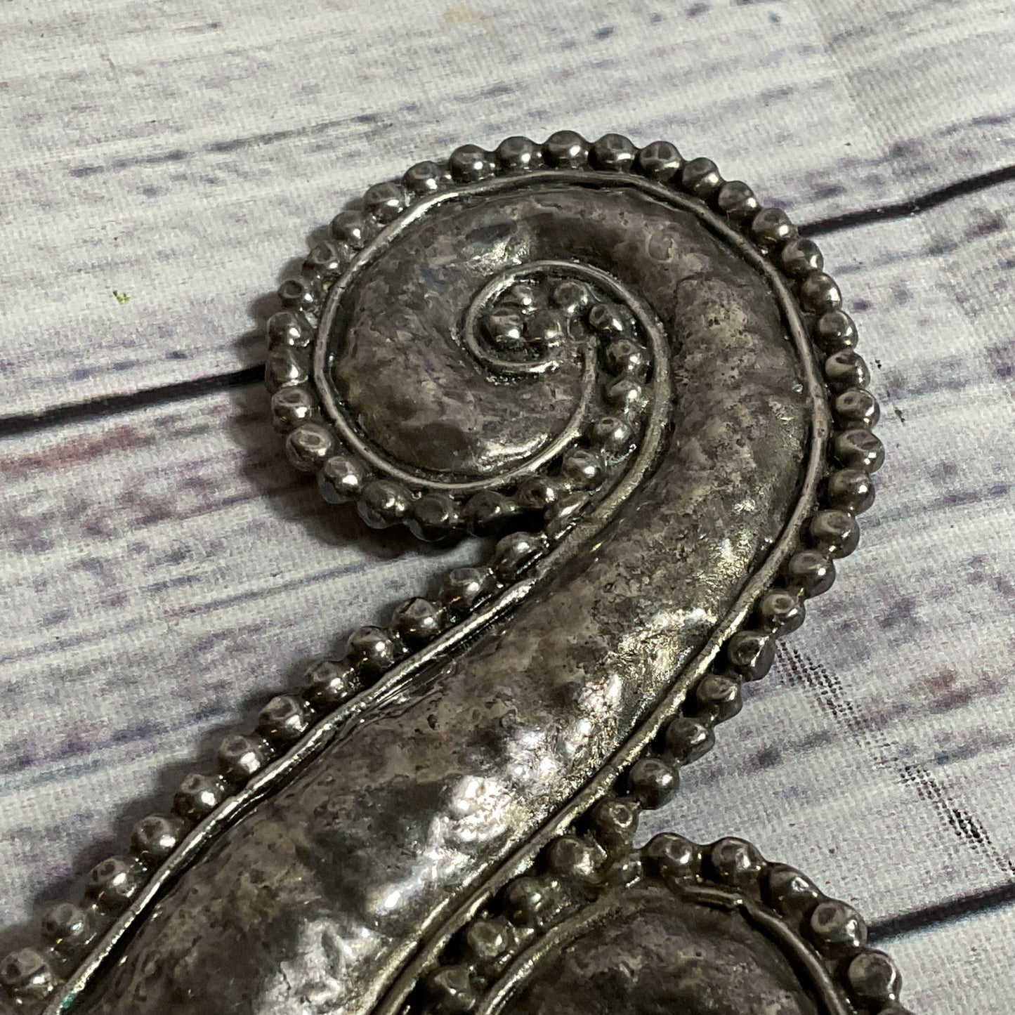 VTG. EDUARD RAMBAUD Paris Modernist Hammered Silver Tone 4" Brooch