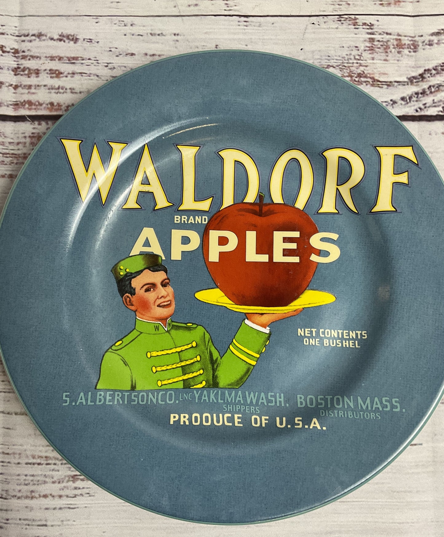 Sakura Oneida Vintage Label 8" Waldorf Apples Plate