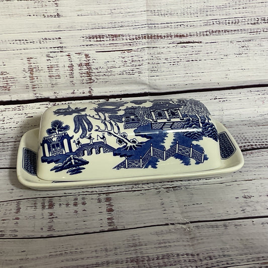 CHURCHILL Staffordshire England Blue Willow Butter Dish- 7.75"