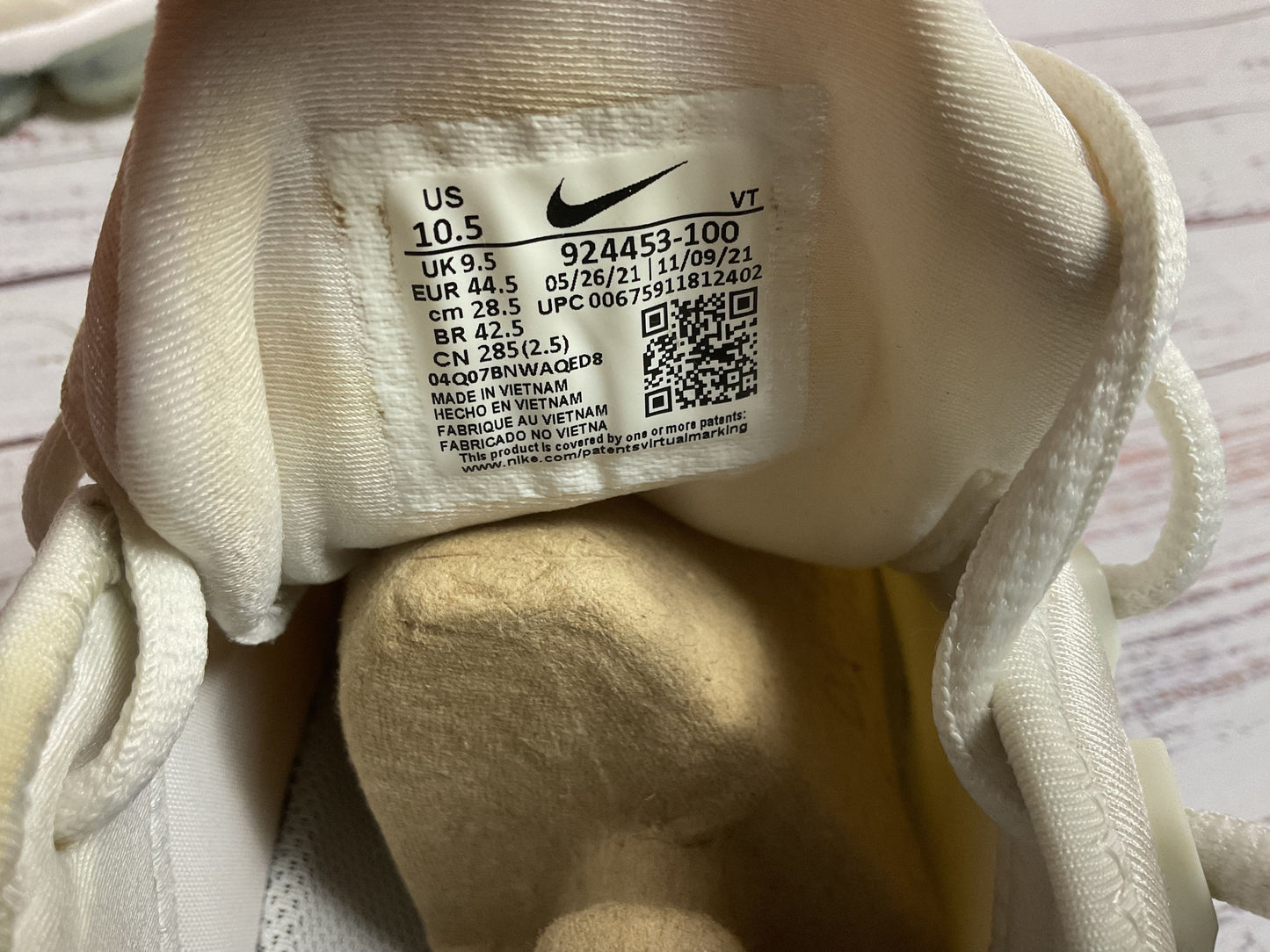 Nike Air Vapormax Plus White Athletic Shoe Men 10.5