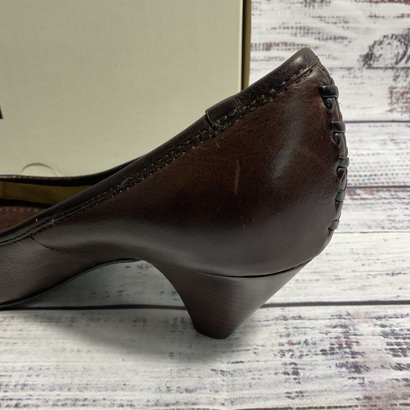 Frye Regina Dark Brown Leather Pump Heel Women's 6.5M in Original Box