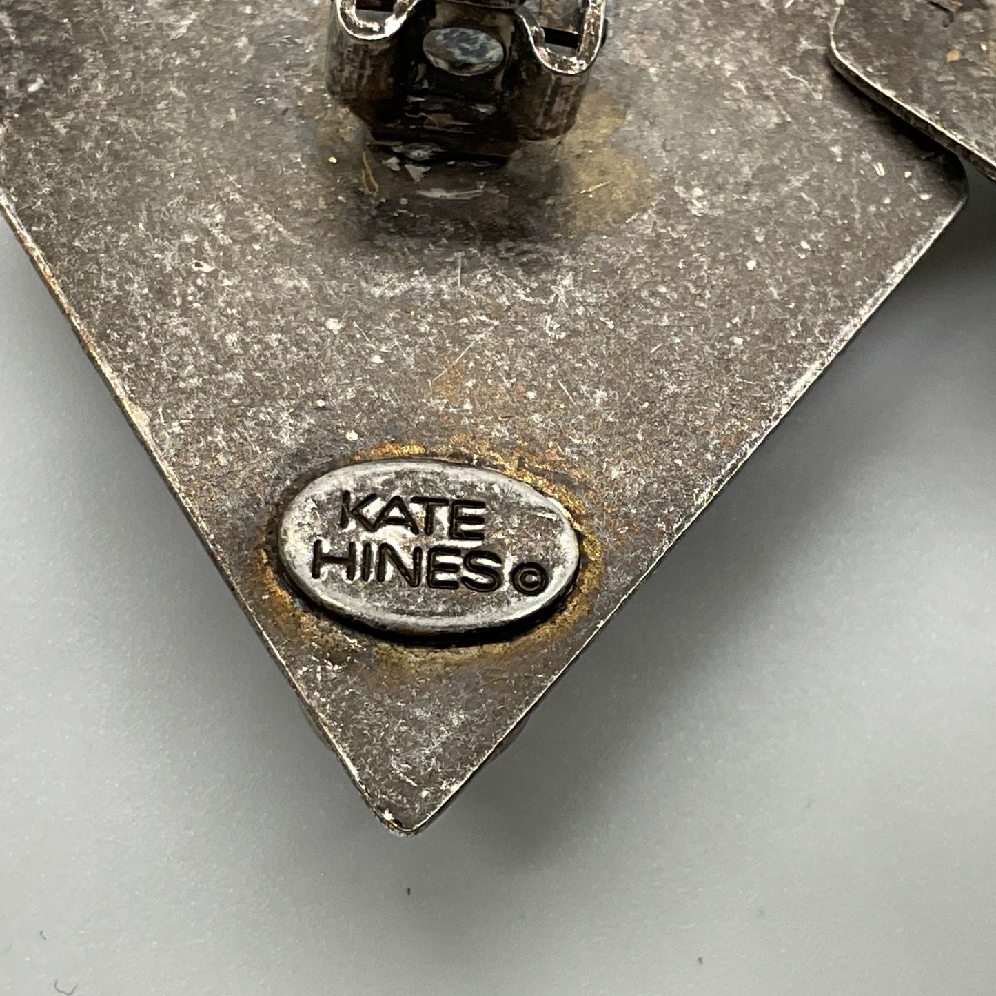VTG. KATE HINES Silver Tone Green Stone Clip On Earrings- 2"