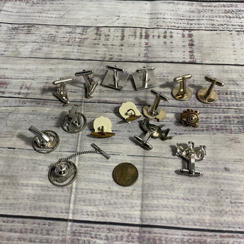 Mixed Lot 5 Cufflink Sets, 2 Stray Links, 1 Cufflink/Tie Bar Set Animal Motif