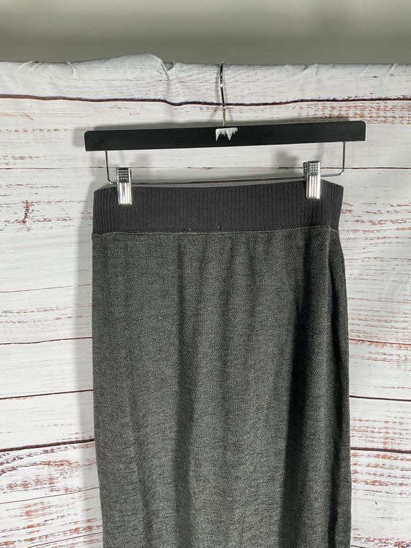 NWT Elie Tahari Charcoal Gray Viscose Blend Women's Skirt Size M