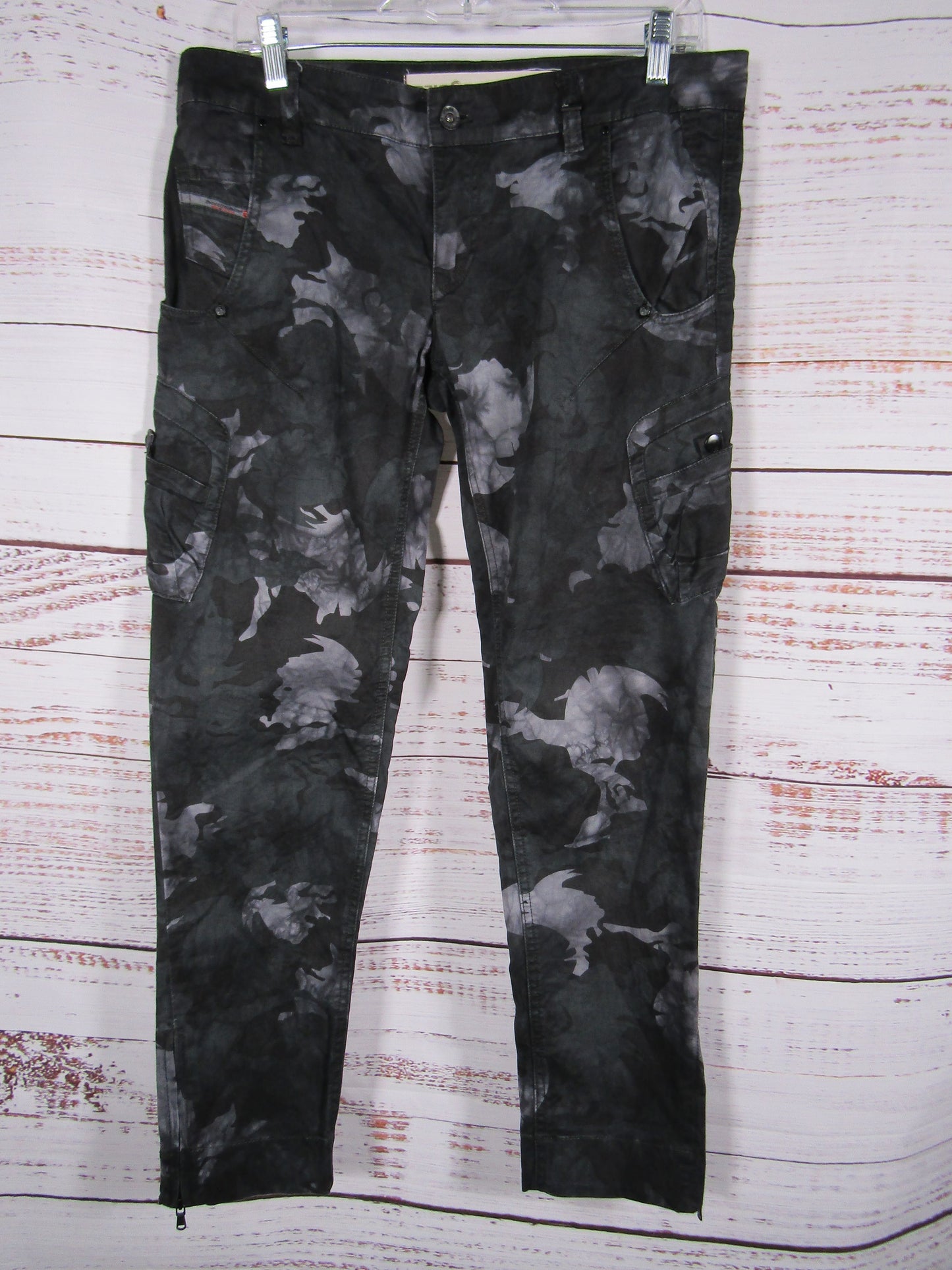 Diesel Women's Black & Gray Camo Print Slim Fit Pants Size 29