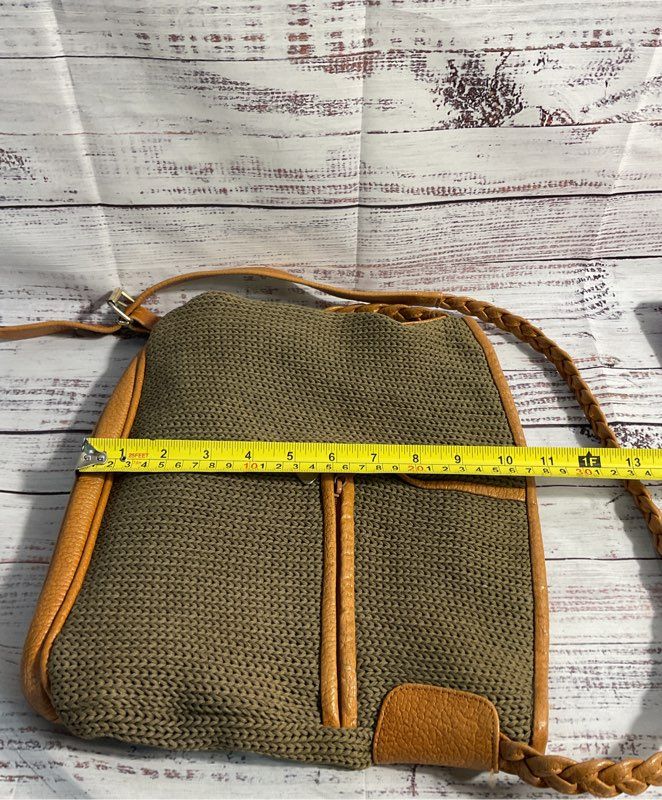 Vintage Brio Women's Tan & Olive Knitted Leather Crossbody Bag
