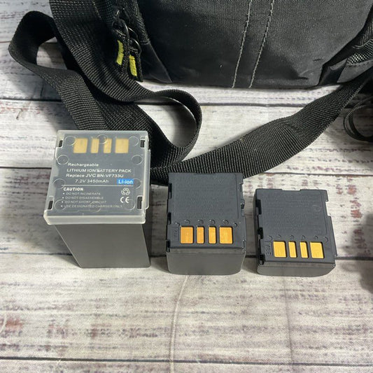 JVC Everio GZ-MG37U Camera w/ 3 Batteries UNTESTED