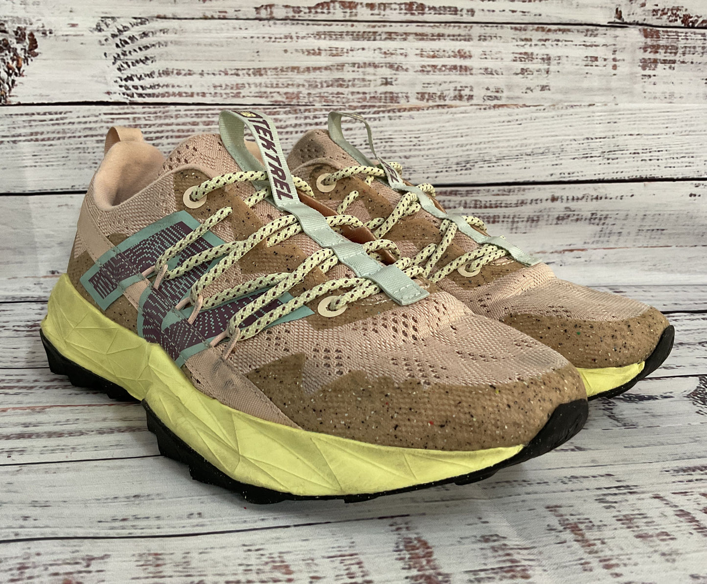 New Balance Tektrel Women's Limelight Clay Ash Sneakers Size 6.5 WTTTRLH1