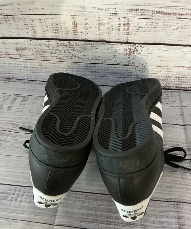 Men's Adidas Superstar Black Sneaker Size 10