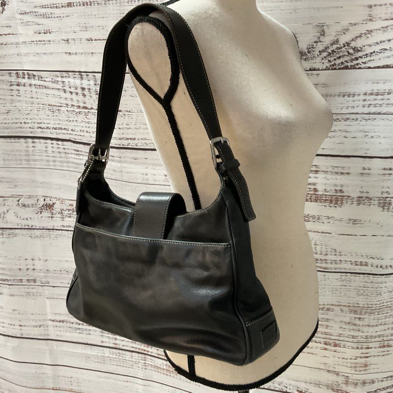 VTG. COACH Women's Black Leather Hampton Bag