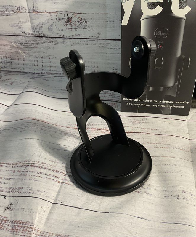 BLUE Blue Yeti Blackout USB Microphone A00132