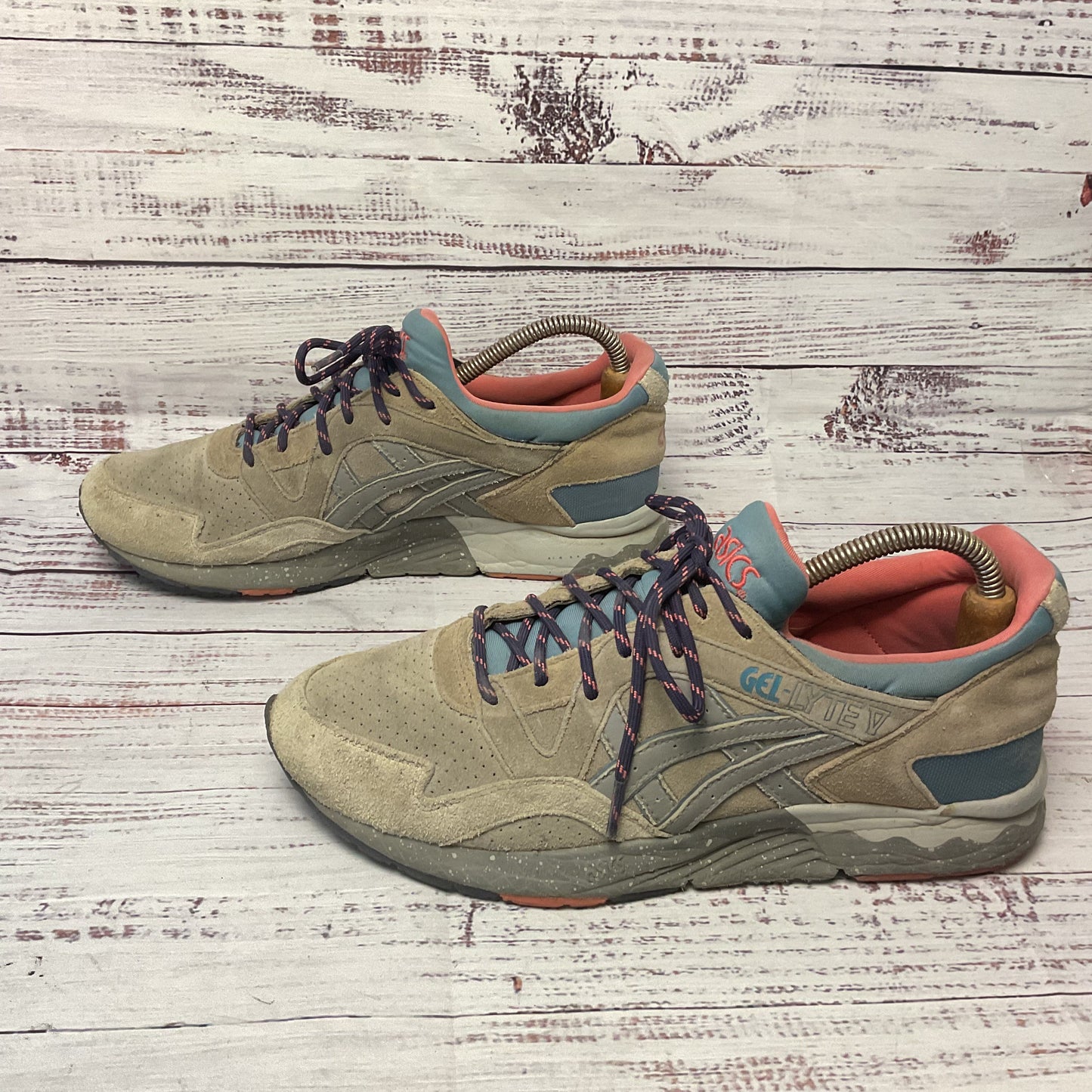 Asics Gel-Lyte V Beige Athletic Shoe Men Size 9