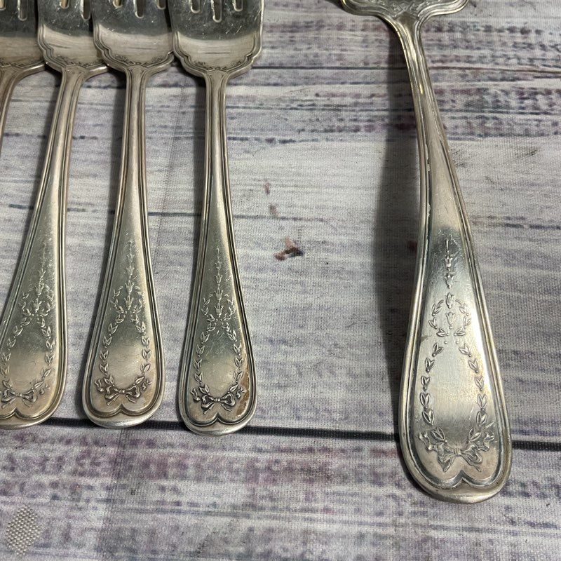 Antique 1908 WM. Rogers Garrick Silver Plate Flatware Set 6 Salad Forks+1 Ladle
