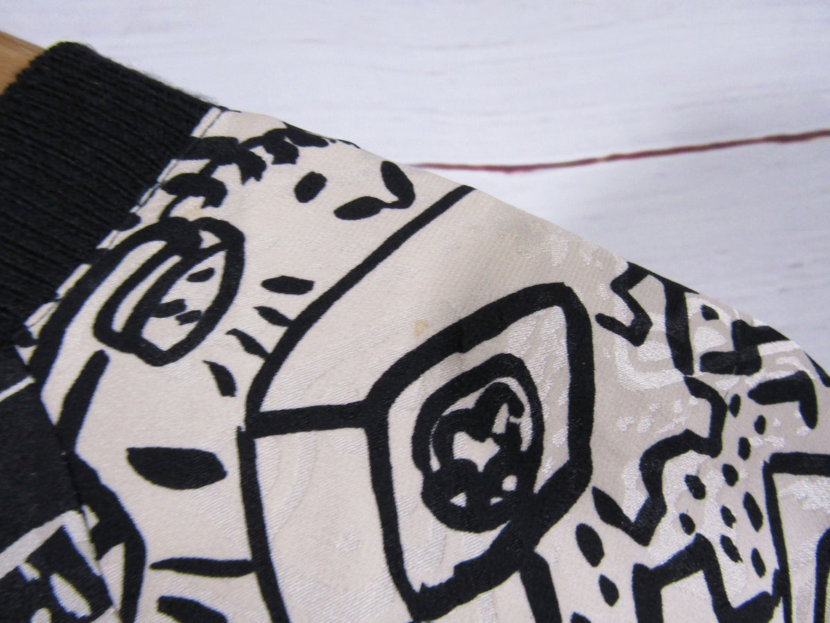 Vintage 1990's Women's Black & White Whimsical Retro Print Silk Blouse Size 6