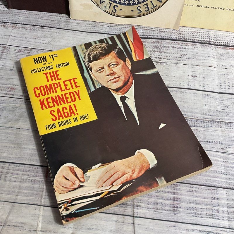 Mixed Lot Of 8 Vintage John F. Kennedy Books/Magazines 6 Paperback 2 Hardcover