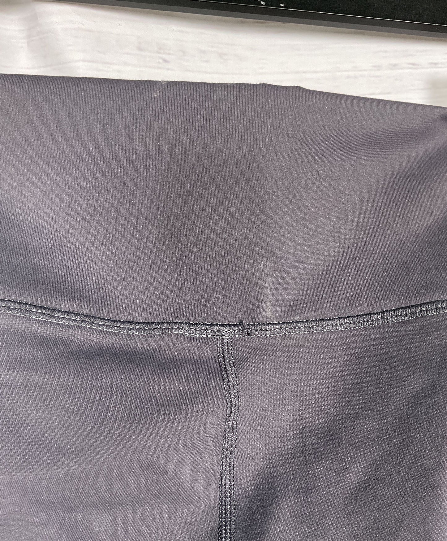 Fabletics Gray Hope High-Waisted 7/8 Capri - Size Large