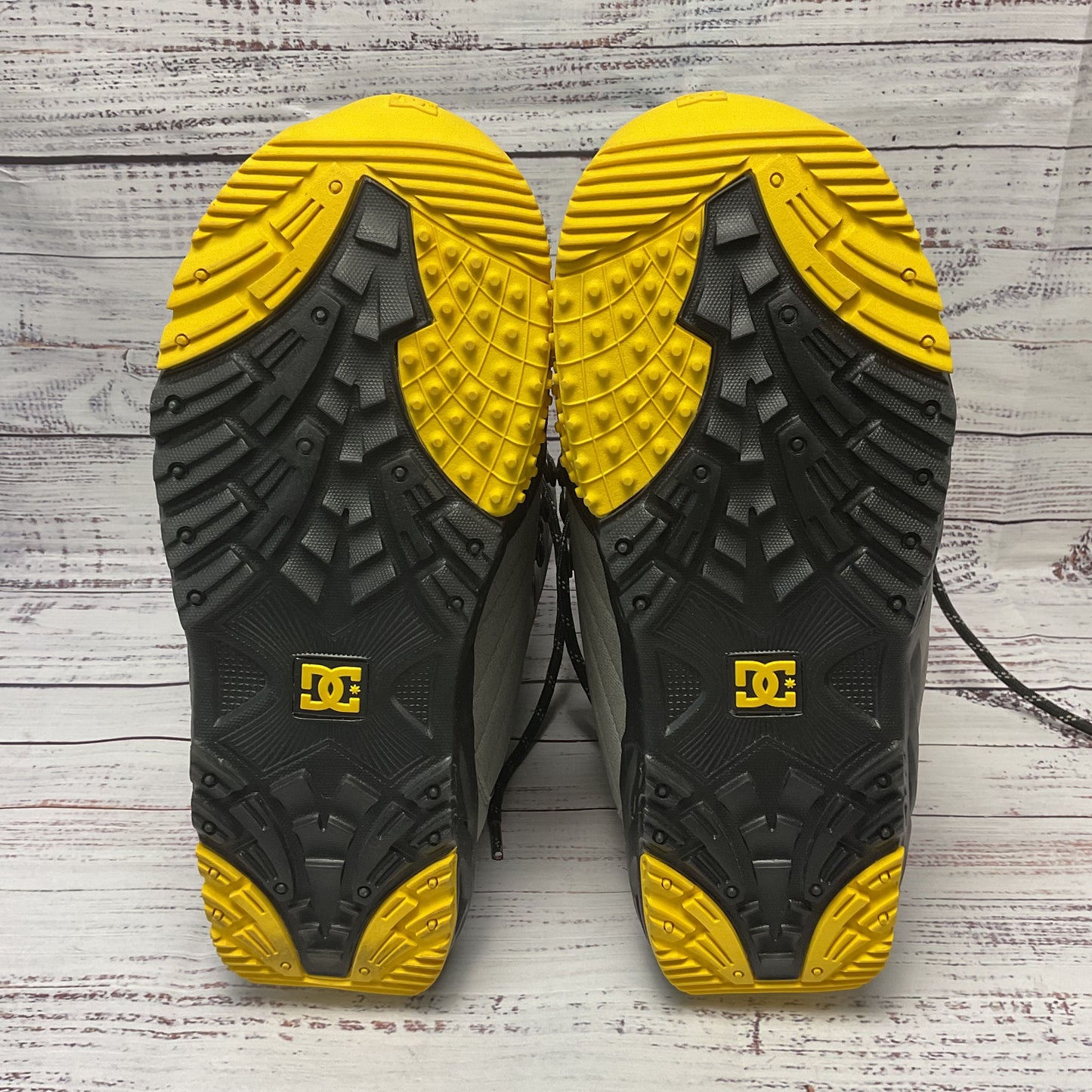 DC Scendent 2017 Gray Yellow Snowboard Binding Boots Size 9