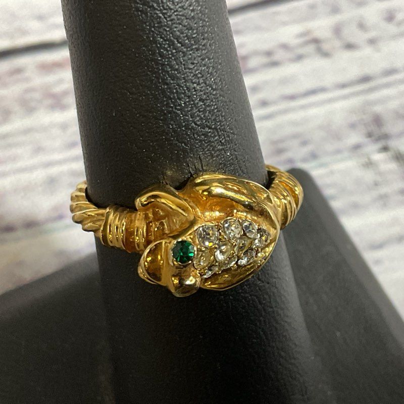 VTG. DAC Gold Tone Rhinestone Frog Ring- SZ 7 (MISSING 1 GREEN STONE)